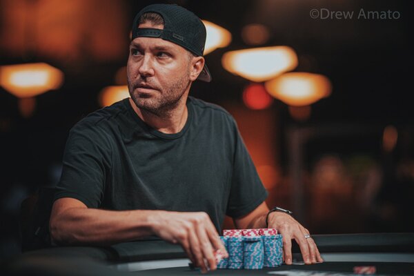 WSOP-2021: парадокс Осмуса, колодец Смита и дебют Рисса